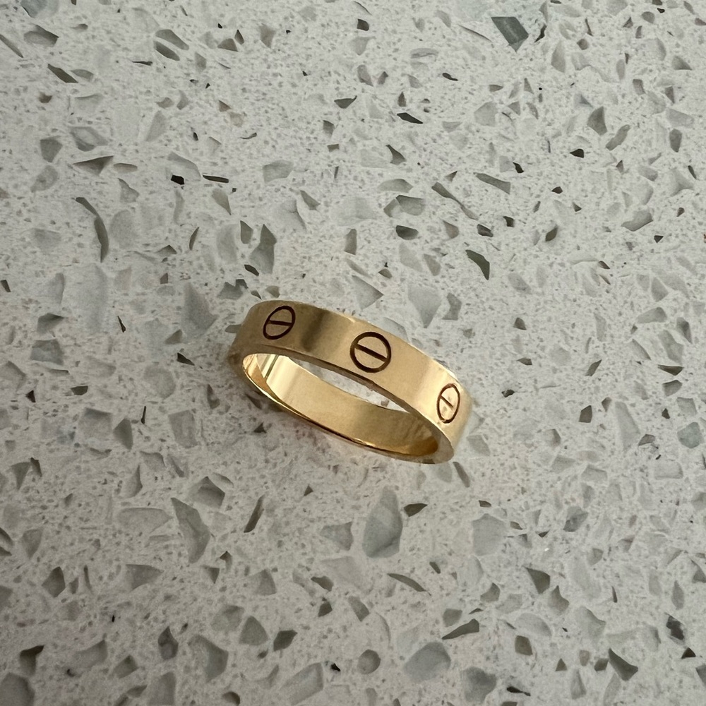 Cartier Love Ring Small Model w/ 1 Diamond | Size 51 - Picture 7 of 14